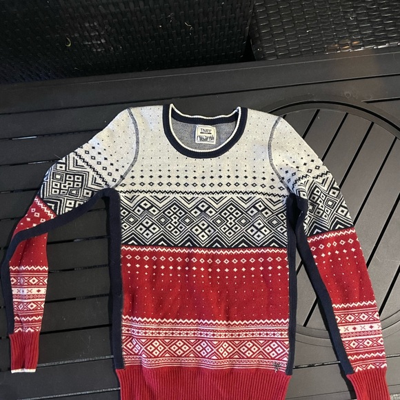 WOOL SWEATER. ARITZIA / TNA - WINTER SWEATER - Picture 1 of 4